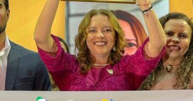 Janaína Farias é reconhecida como Destaque Político 2025 entre os Melhores Gestores do Ceará 