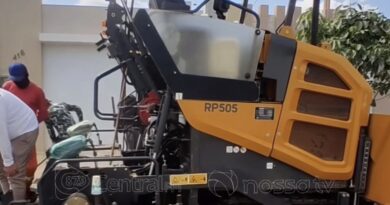 Programa Asfalta Crateús retorna após recesso